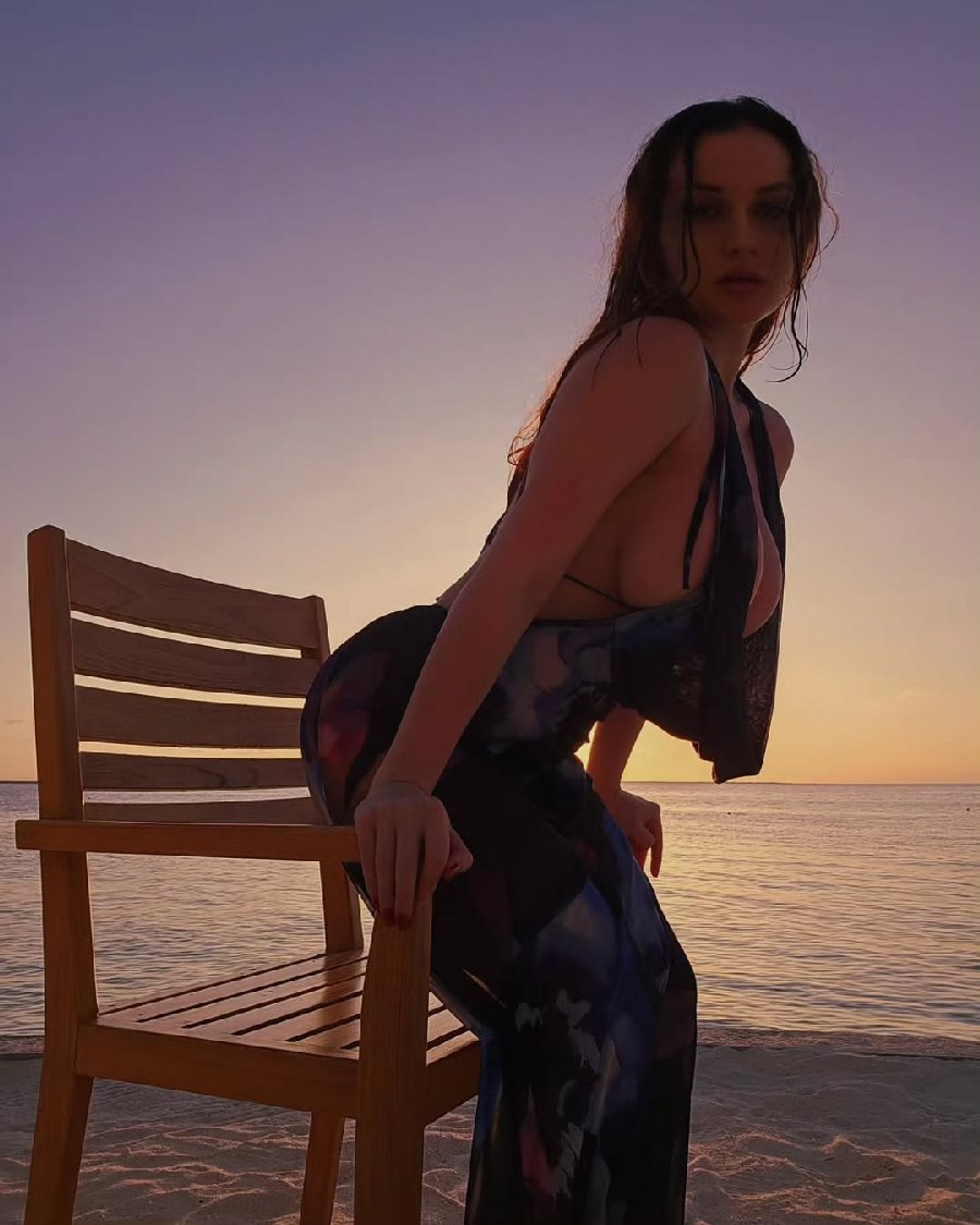 Sexy girl Miranda Faith nude in Medan