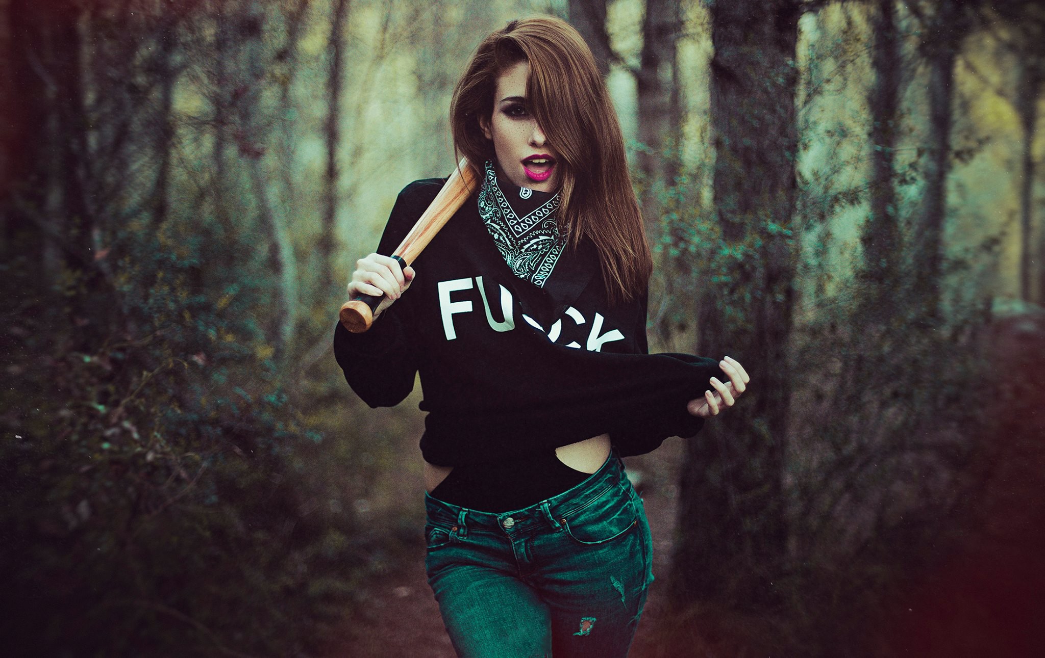 Take a pause and enjoy Sassy girls — streaming from Medan