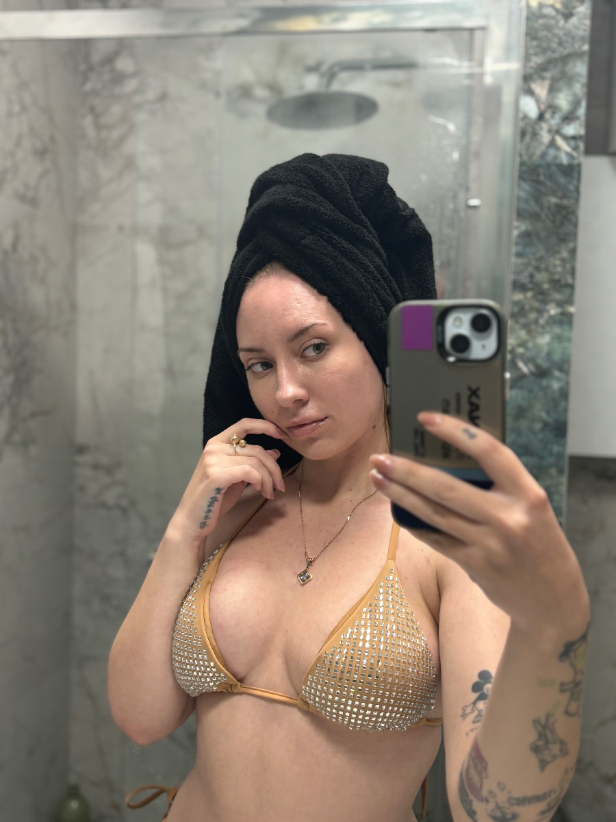 Nude girl KateV in Medan